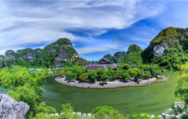 Tour Trang An - Hoa Lu - Hang Mua in 1 day