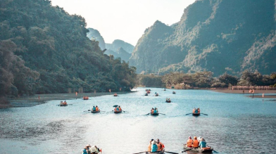 Tour Trang An - Am Tien - Hang Mua in 1 day