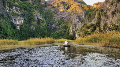 Tour Van Long - Am Tien - Bai Dinh in 1 day